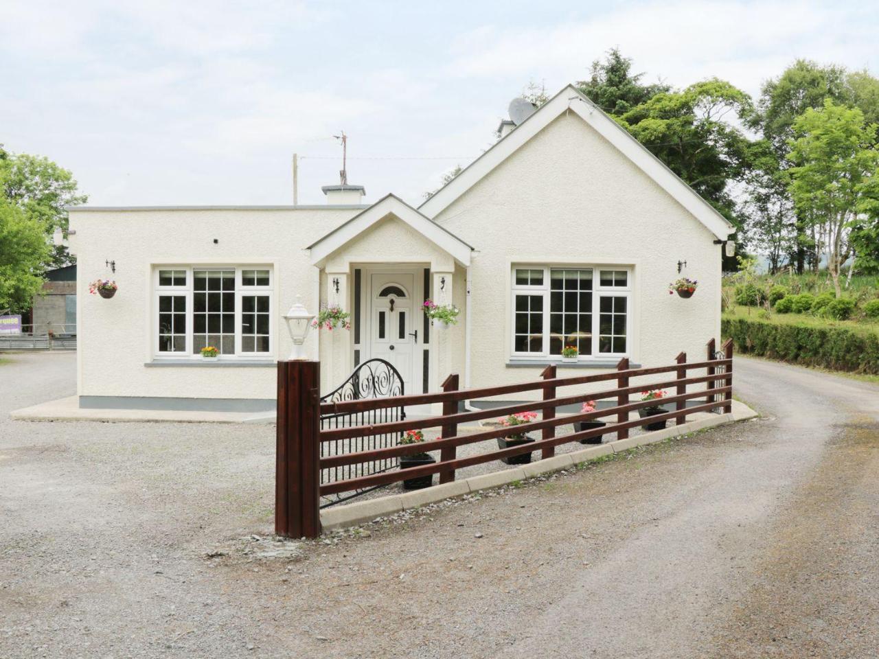 Hawthorn Hideaway Vila Manorhamilton Exterior foto